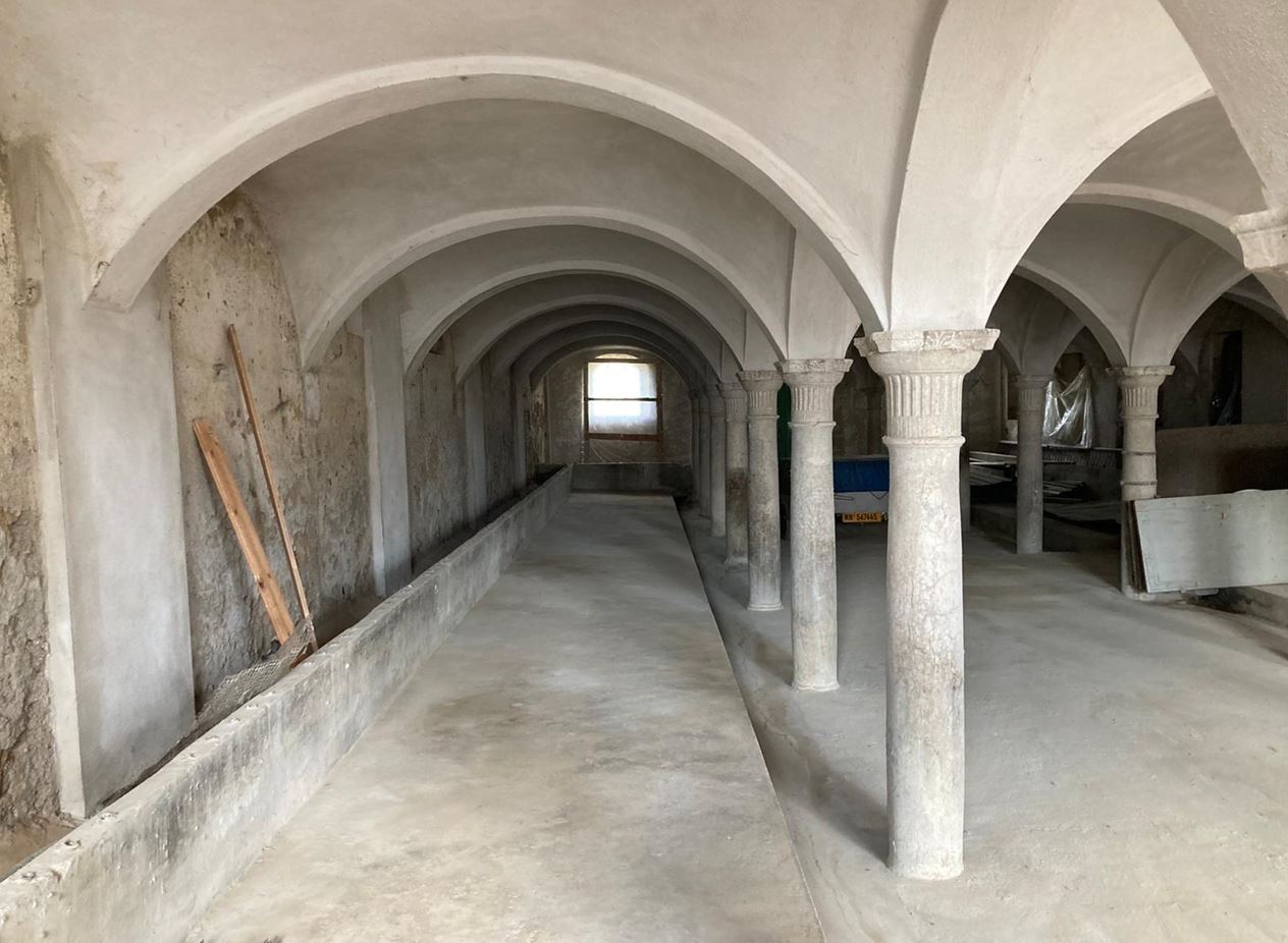 Corte Mezzanella — Stalle