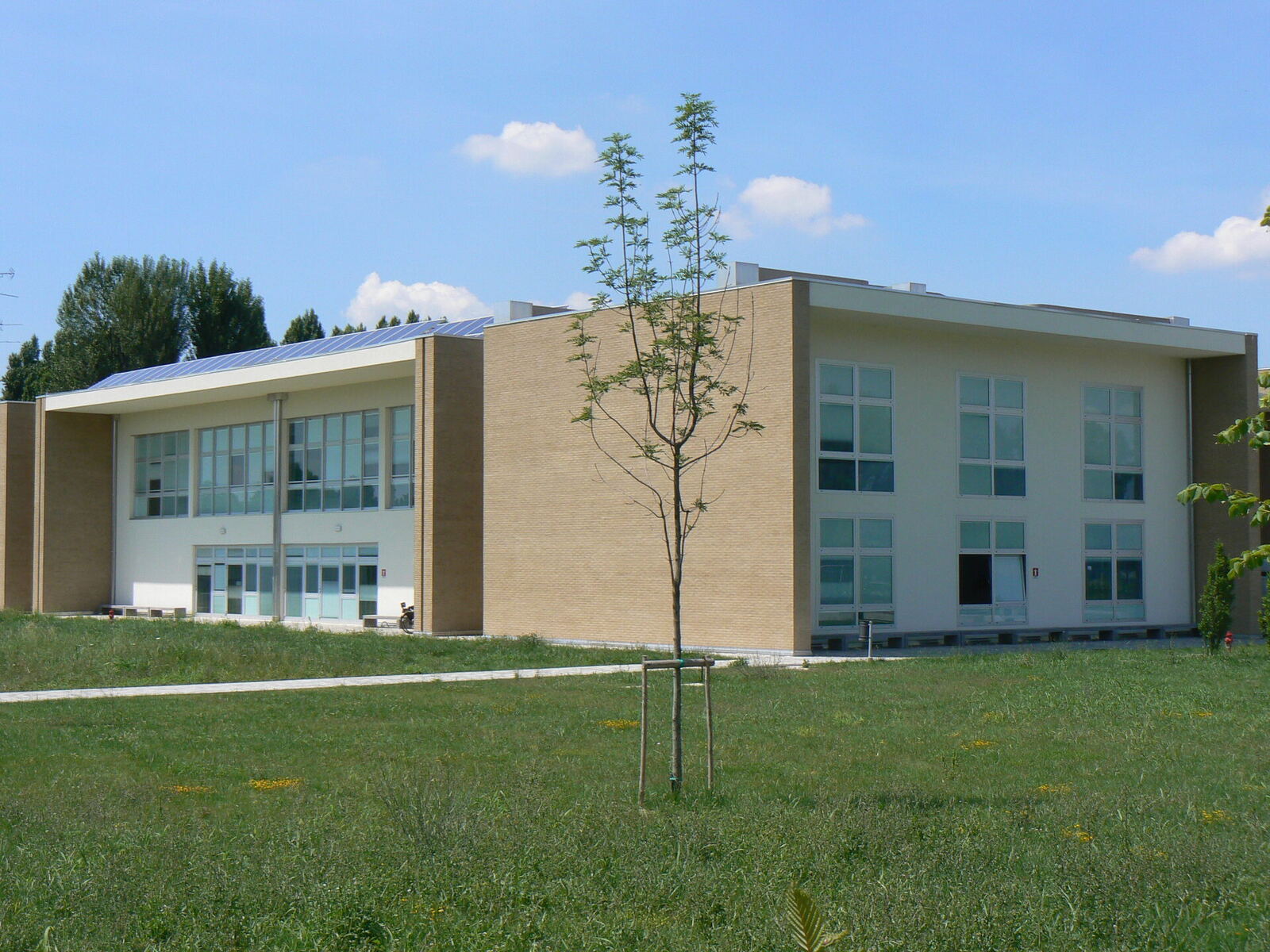 Scuola Mirandola — Vista 2